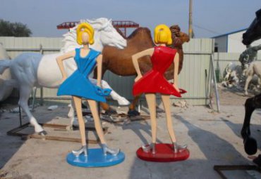 城市抽象玻璃钢人物雕塑