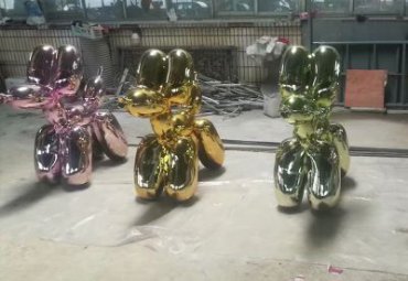 城市不锈钢狗动物雕塑