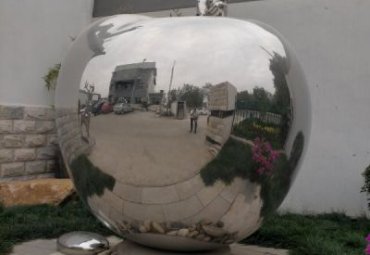 不锈钢街道景观苹果雕塑