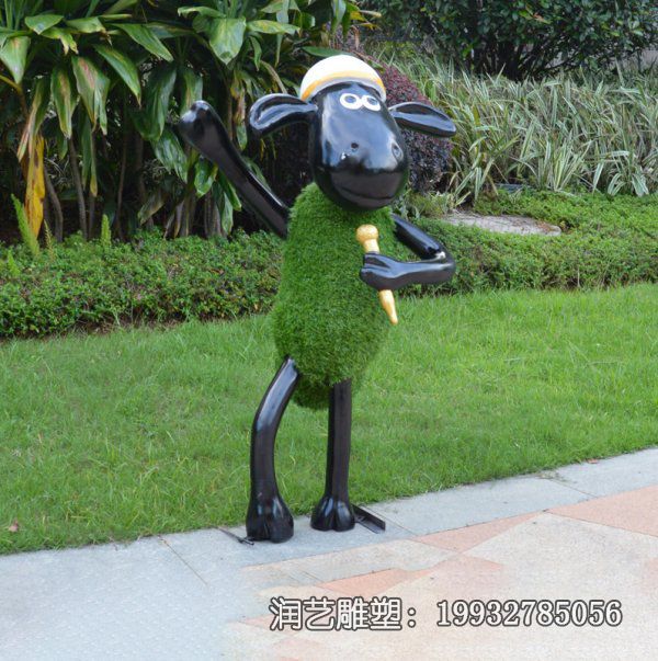 小区玻璃钢小羊肖恩卡通雕塑 小区玻璃钢小羊肖恩卡通雕塑