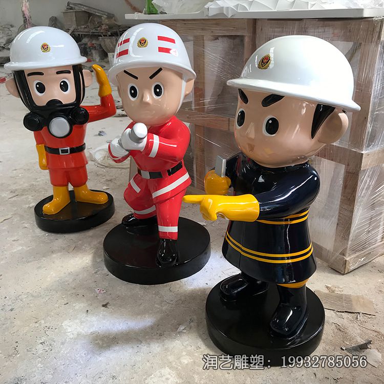校园玻璃钢消防员雕塑 校园玻璃钢消防员雕塑