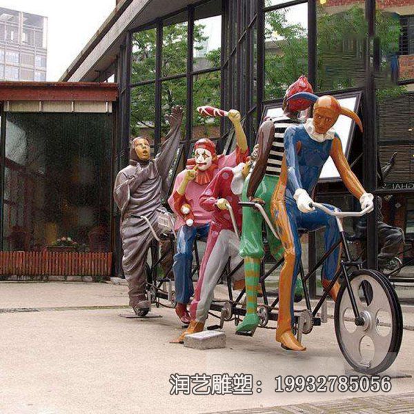 玻璃钢仿真骑车人物雕塑 玻璃钢仿真骑车人物雕塑