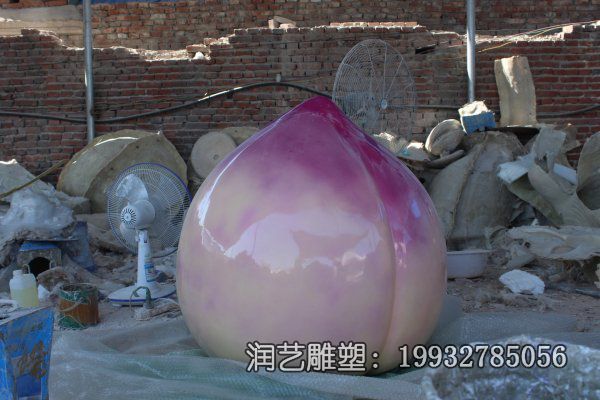 广场玻璃钢景观桃雕塑 广场玻璃钢景观桃雕塑