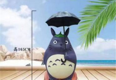 街道玻璃钢龙猫卡通雕塑