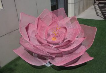 不锈钢镂空荷花雕塑