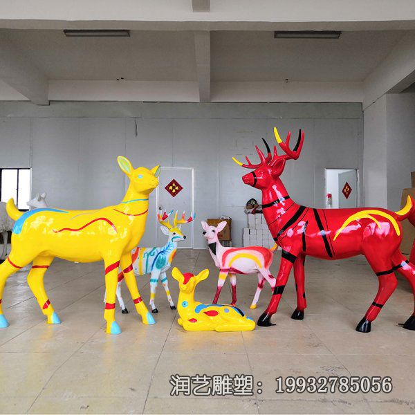 玻璃钢抽象梅花鹿雕塑 玻璃钢抽象梅花鹿雕塑
