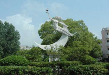 石雕学校景观雕塑