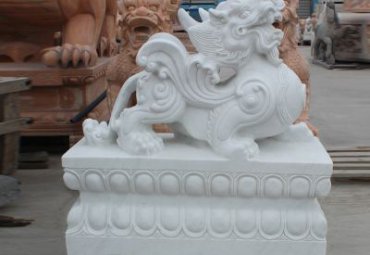 石雕貔貅公园雕塑