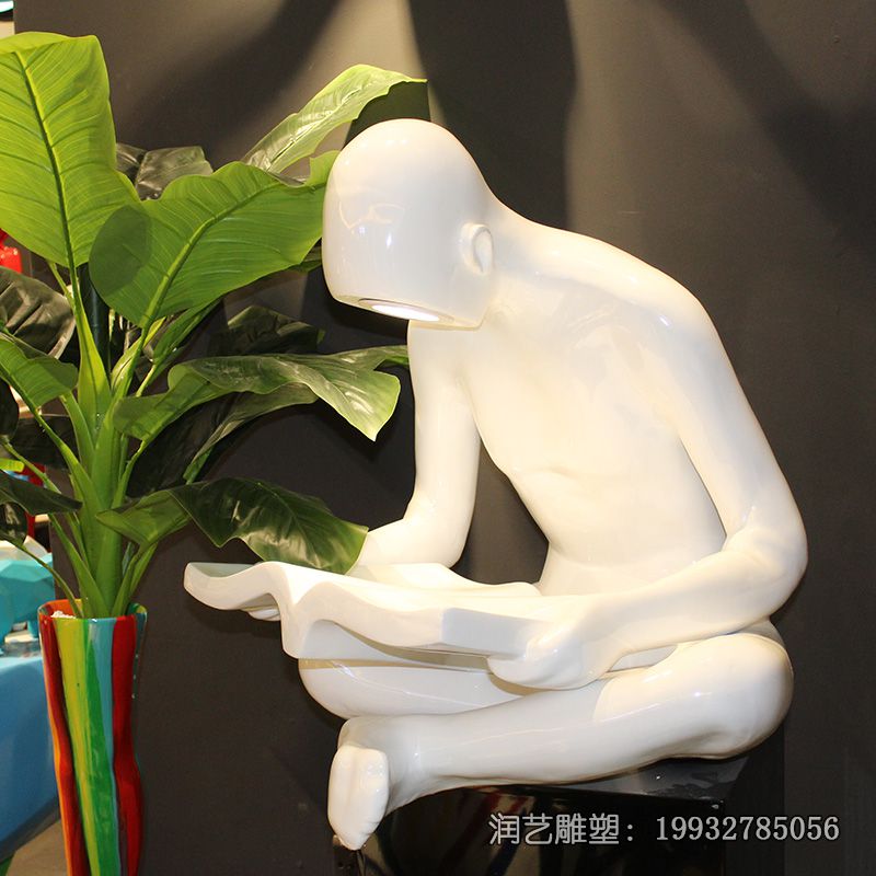 酒店玻璃钢看书人物雕塑 酒店玻璃钢看书人物雕塑