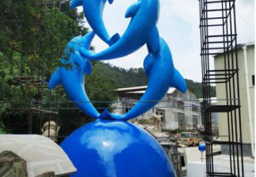 动物玻璃钢广场海豚雕塑