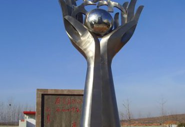 不锈钢广场手景观雕塑