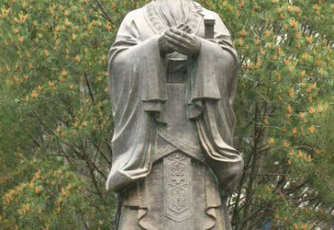 铜雕公园孔子雕塑