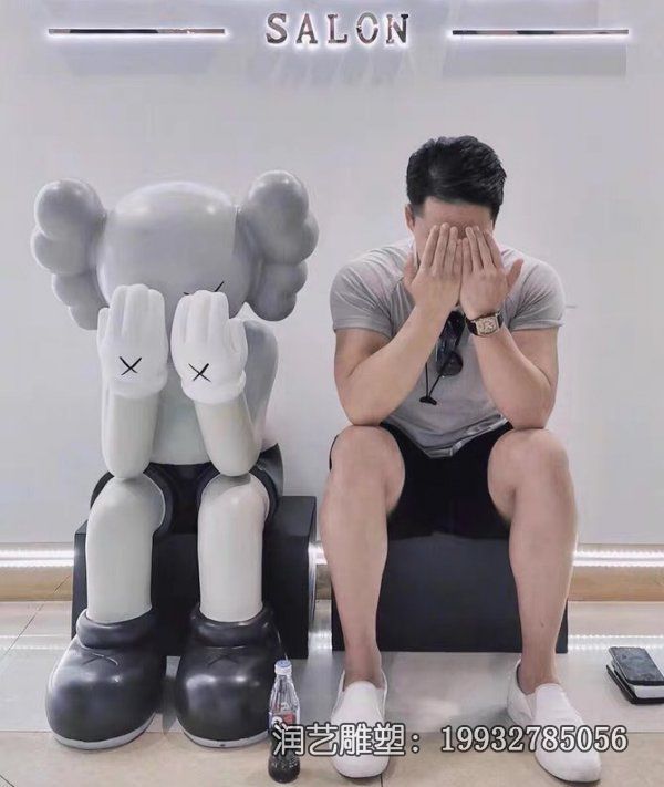 公园玻璃钢kwas公仔卡通雕塑 公园玻璃钢kwas公仔卡通雕塑