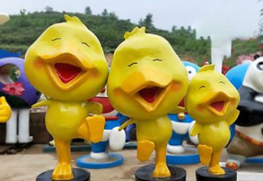 卡通玻璃钢鸡雕塑