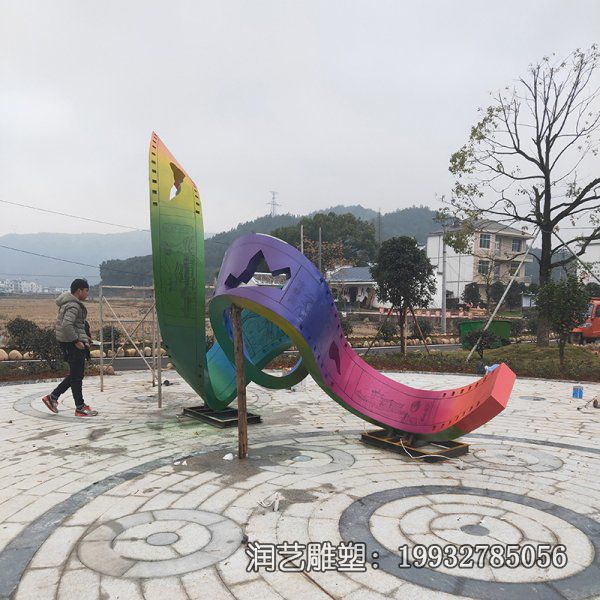 不锈钢景观螺旋雕塑 不锈钢景观螺旋雕塑