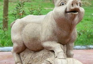 公园石雕猪雕塑