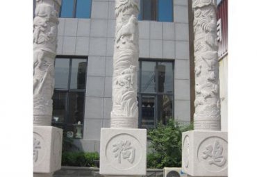 石雕石柱公园雕塑