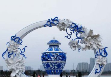 广场镂空不锈钢景观雕塑