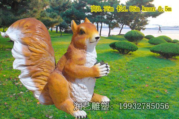 玻璃钢松鼠仿真雕塑 玻璃钢松鼠仿真雕塑