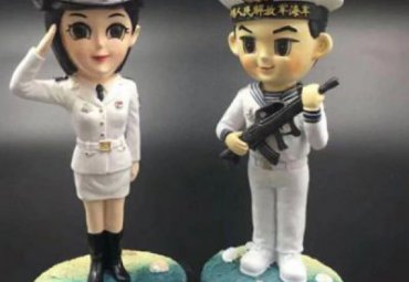 玻璃钢海军人物雕塑