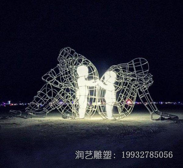 不锈钢公园人物抽象雕塑 不锈钢公园人物抽象雕塑