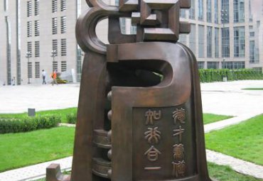 铜雕景观钟雕塑