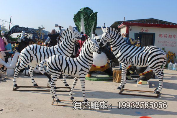 广场玻璃钢动物斑马雕塑 广场玻璃钢动物斑马雕塑