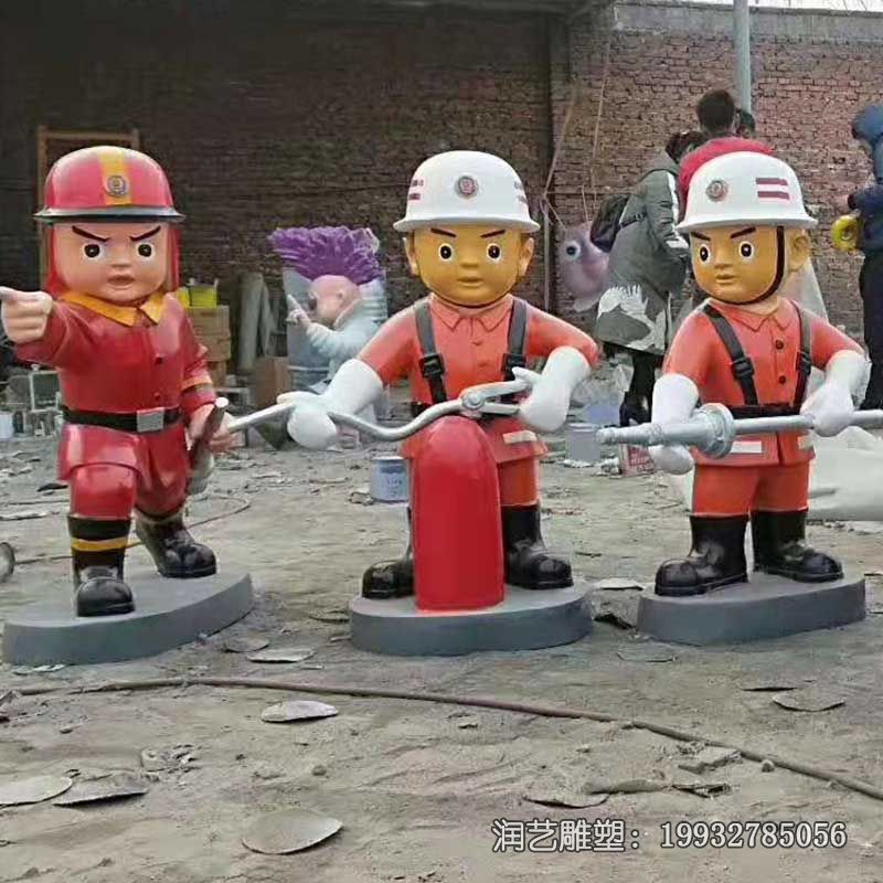 城市玻璃钢消防员卡通雕塑 城市玻璃钢消防员卡通雕塑