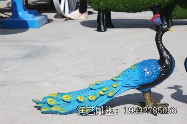 孔雀玻璃钢公园动物雕塑 孔雀玻璃钢公园动物雕塑