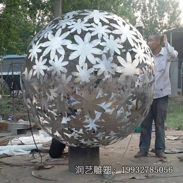 广场不锈钢景观镂空球雕塑 广场不锈钢景观镂空球雕塑