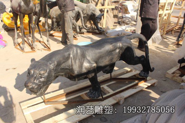 城市动物铜雕豹雕塑 城市动物铜雕豹雕塑