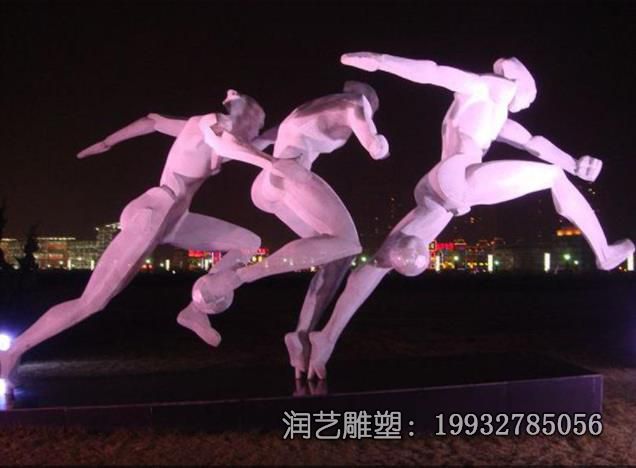 企业不锈钢踢球雕塑 企业不锈钢踢球雕塑