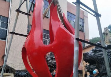酒店不锈钢火龙果雕塑
