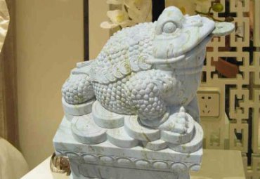 酒店金蟾动物石雕