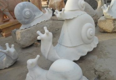 蜗牛动物石雕
