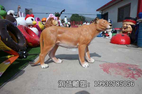 游乐场玻璃钢豹动物雕塑 游乐场玻璃钢豹动物雕塑