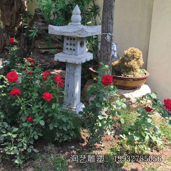 广场石灯景观雕塑 广场石灯景观雕塑