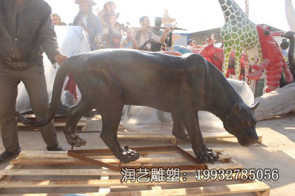 广场豹动物铜雕 广场豹动物铜雕