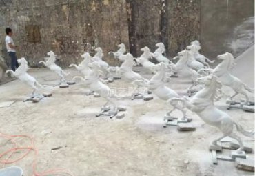 学校石雕马动物雕塑