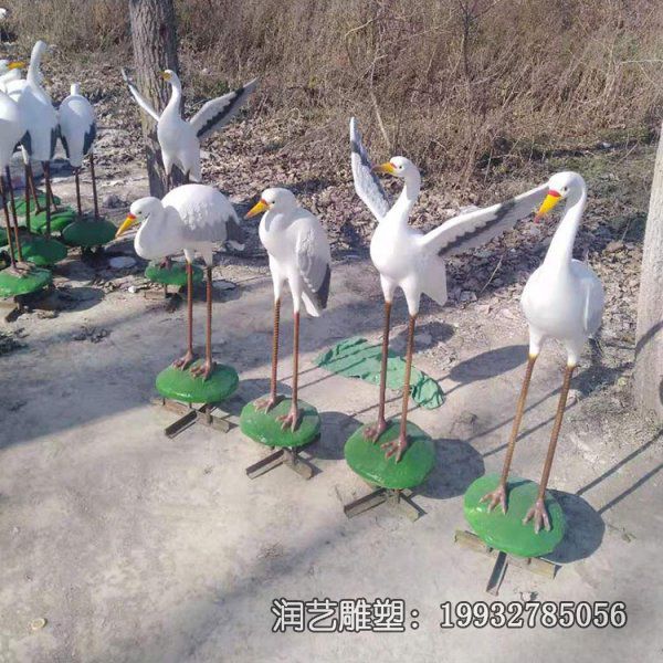 小区玻璃钢仙鹤动物雕塑 小区玻璃钢仙鹤动物雕塑