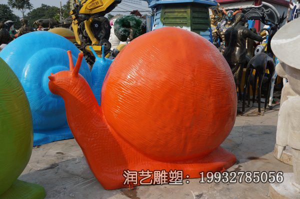街道玻璃钢动物蜗牛雕塑 街道玻璃钢动物蜗牛雕塑