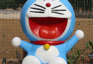 广场玻璃钢卡通哆啦A梦雕塑