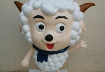 园林玻璃钢喜羊羊雕塑