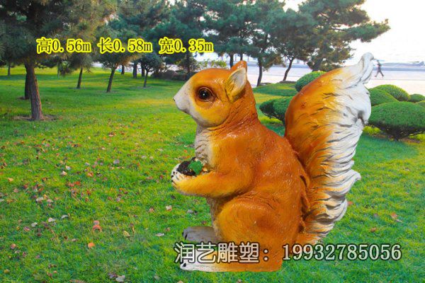 公园玻璃钢动物松鼠雕塑 公园玻璃钢动物松鼠雕塑