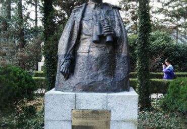 街道铜雕十大元帅雕塑
