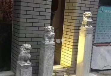 街道石雕拴马桩雕塑