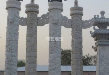 小区石雕龙柱雕塑