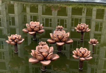 小区荷花不锈钢景观雕塑