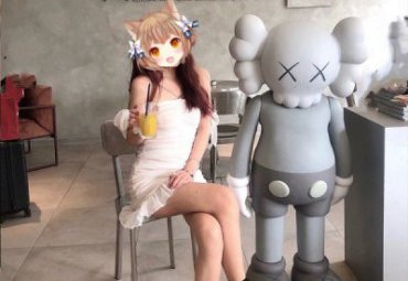户外kaws公仔玻璃钢雕塑