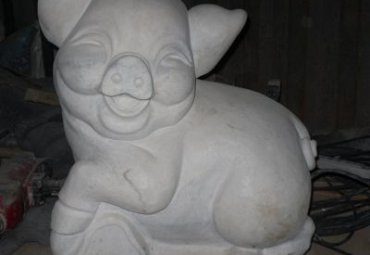 公司石雕猪动物雕塑